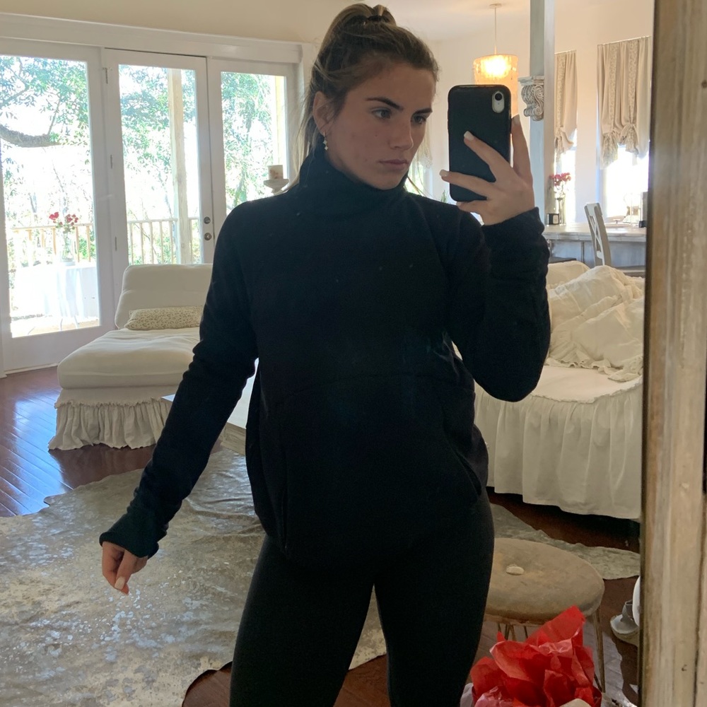 Athleta mock neck pullover